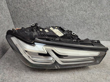 Laden Sie das Bild in den Galerie-Viewer, Frontscheinwerfer BMW 5 G31 G30 9850582-07 LED Rechts Scheinwerfer Headlight SCH4156886096cr