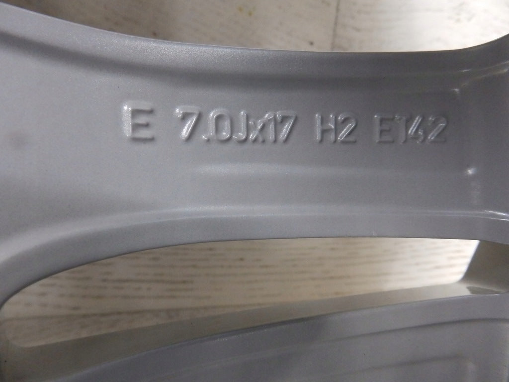 1x Alufelge 17 Zoll 7.0" 5x112 42ET Silber 8W0601025P Audi A4 B9 Rim Wheel FEL3488815652eu