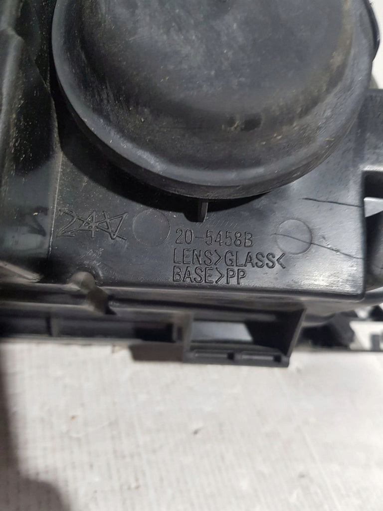 Frontscheinwerfer Toyota Avensis ARO21239 Links Scheinwerfer Headlight SCH2774950052ns
