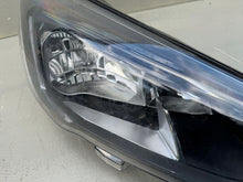 Laden Sie das Bild in den Galerie-Viewer, Frontscheinwerfer Ford Focus MX7B-13E14 Rechts Scheinwerfer Headlight