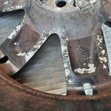 Load image into Gallery viewer, 1x Alufelge 18 Zoll 8.5" 5x108 45ET Glanz BJ32-BA Land Rover Range I Rim Wheel FEL7797851061dh