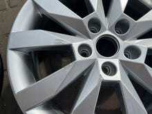 Load image into Gallery viewer, 1x Alufelge 17 Zoll 6.0" 5x112 5E0601025N Skoda Octavia Rim Wheel FEL4730555402qx