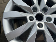 Laden Sie das Bild in den Galerie-Viewer, 1x Alufelge 17 Zoll 6.0" 5x112 5E0601025N Skoda Octavia Rim Wheel FEL4730555402qx