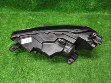 Laden Sie das Bild in den Galerie-Viewer, Frontscheinwerfer Skoda Fabia IV 6V8941016 Rechts Scheinwerfer Headlight SCH4462233472ll
