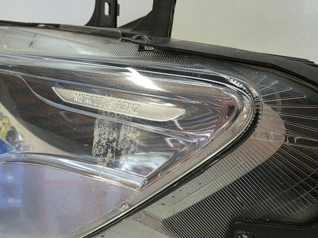 Frontscheinwerfer Mercedes-Benz Sprinter A9109060000 Links Headlight SCH2775318057jk