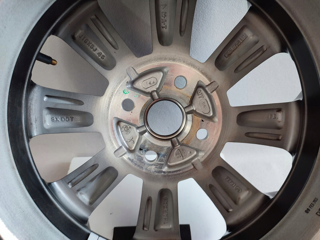 1x Alufelge 15 Zoll 5.0" 4x100 46ET Mitsubishi Space Star Rim Wheel