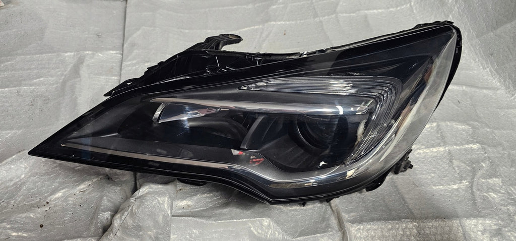 Frontscheinwerfer Opel Astra 7960300004 LED Links Scheinwerfer Headlight SCH9685152475zw