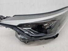 Laden Sie das Bild in den Galerie-Viewer, Frontscheinwerfer Toyota 81150-YP281-00 Links Scheinwerfer Headlight