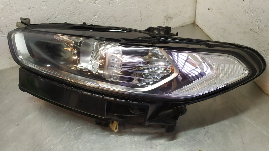 Frontscheinwerfer Ford Mondeo DS73-13W030-BE Links Scheinwerfer Headlight