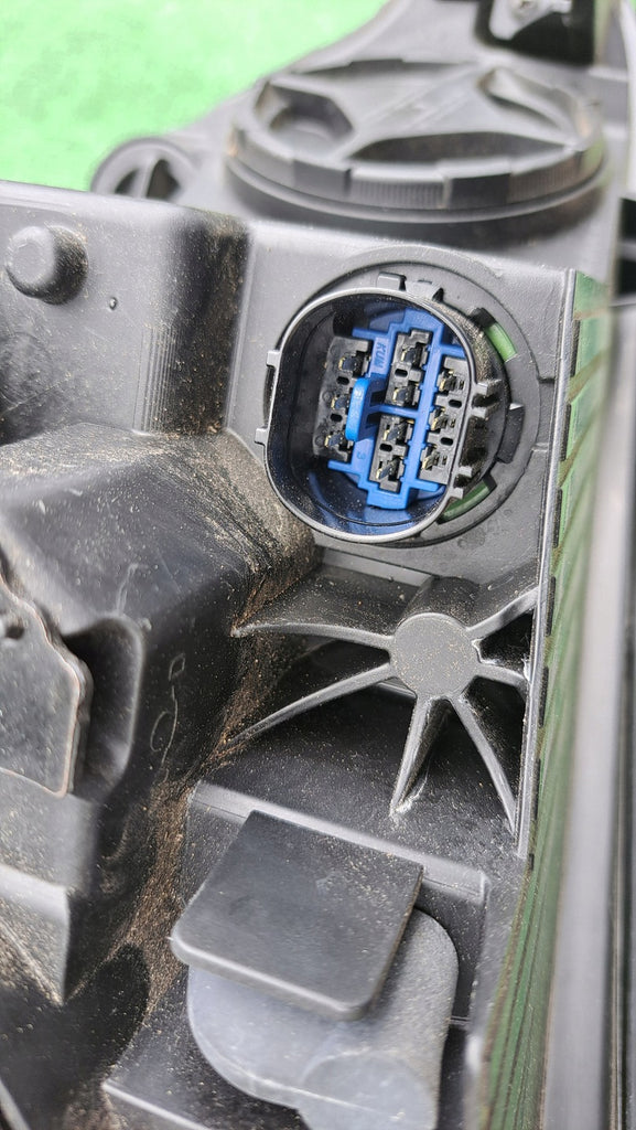 Frontscheinwerfer Kia Stonic LED Rechts Scheinwerfer Headlight