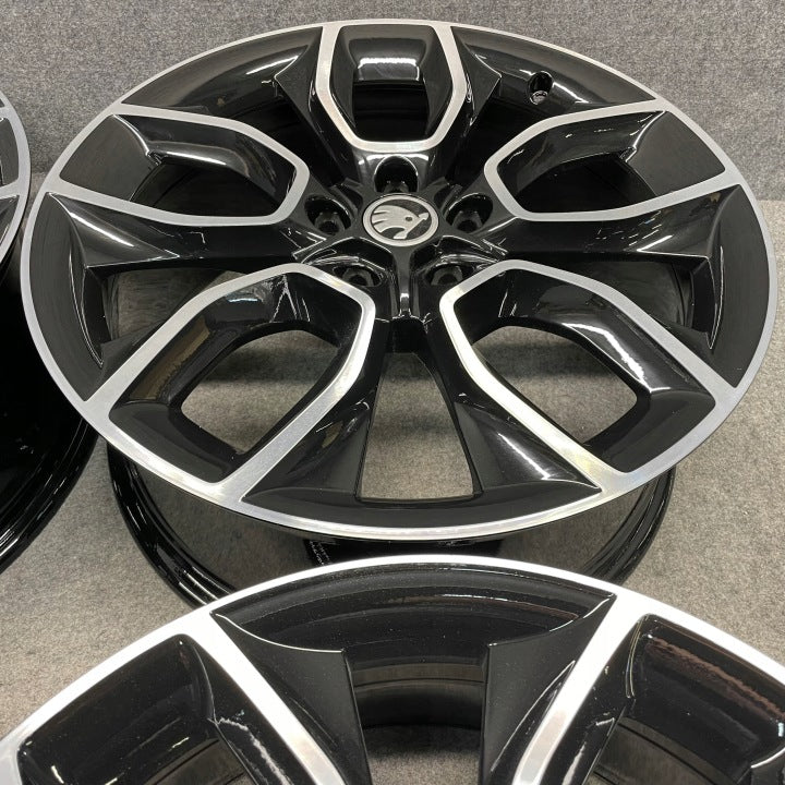 4x Alufelge 19 Zoll 8.0" 5x112 45ET Glanz Silber 57A601025C Skoda Kodiaq FEL7686764052xh