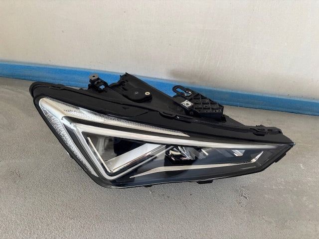 Frontscheinwerfer Seat Leon 5FB941008F LED Rechts Scheinwerfer Headlight