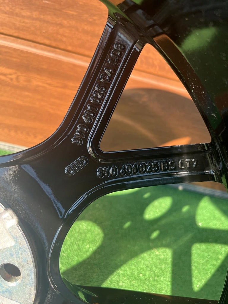 1x Alufelge 19 Zoll 8.0" 5x112 46ET 8Y0601025CA Audi A3 Rim Wheel