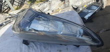 Laden Sie das Bild in den Galerie-Viewer, Frontscheinwerfer Renault Megane III 260100021R Xenon Rechts Headlight SCH7587710543sj