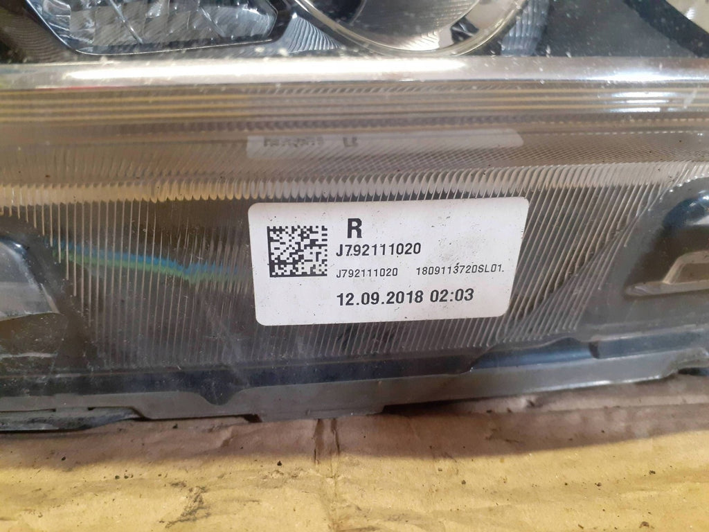 Frontscheinwerfer Kia Ceed 92102J7060 Rechts Scheinwerfer Headlight SCH9957879141et