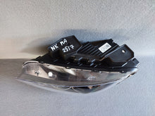 Laden Sie das Bild in den Galerie-Viewer, Frontscheinwerfer Hyundai Kona 92101-J9630 LED Links Scheinwerfer Headlight SCH3014969142ls