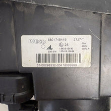 Laden Sie das Bild in den Galerie-Viewer, Frontscheinwerfer Iveco I 5801745452 5801745446 Ein Satz Scheinwerfer Headlight SCH2954458506gg