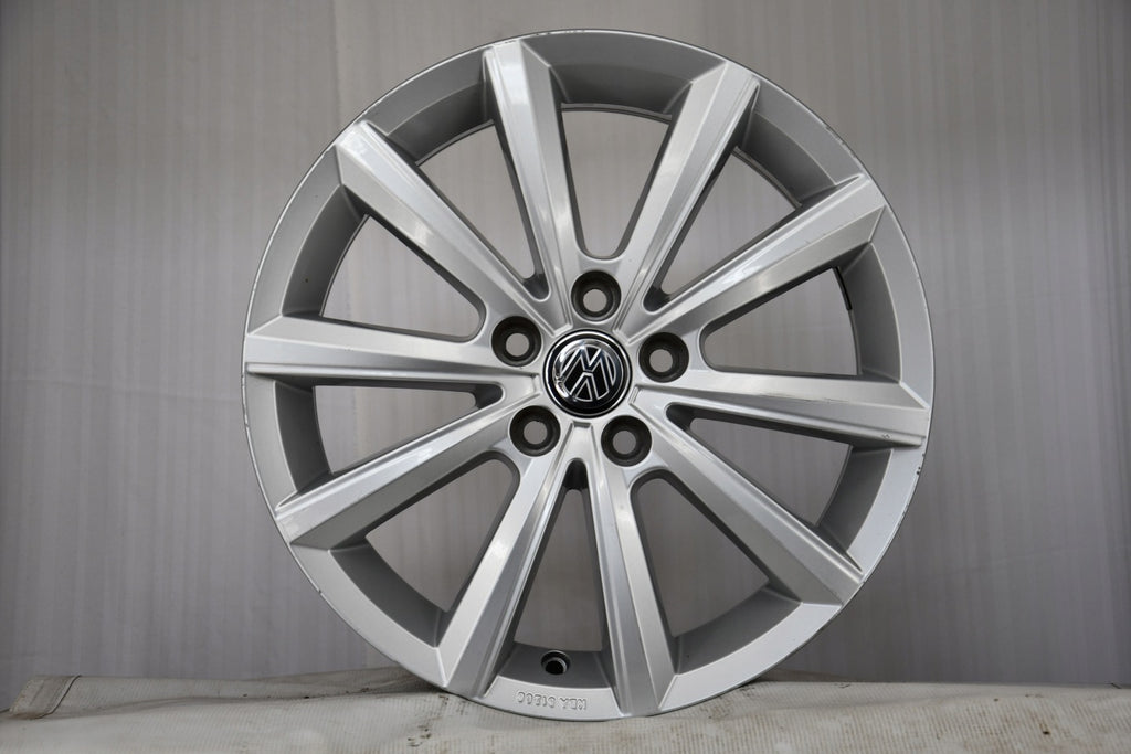 1x Alufelge 16 Zoll 6.0" 5x100 45ET Silber 2G0071496 VW Polo Rim Wheel FEL2644944251gs
