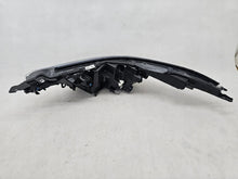 Laden Sie das Bild in den Galerie-Viewer, Frontscheinwerfer Toyota C-Hr 81110-YP281-00 Ein Stück (Rechts oder Links)