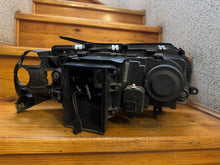 Laden Sie das Bild in den Galerie-Viewer, Frontscheinwerfer Volvo S80 Xenon Links Scheinwerfer Headlight