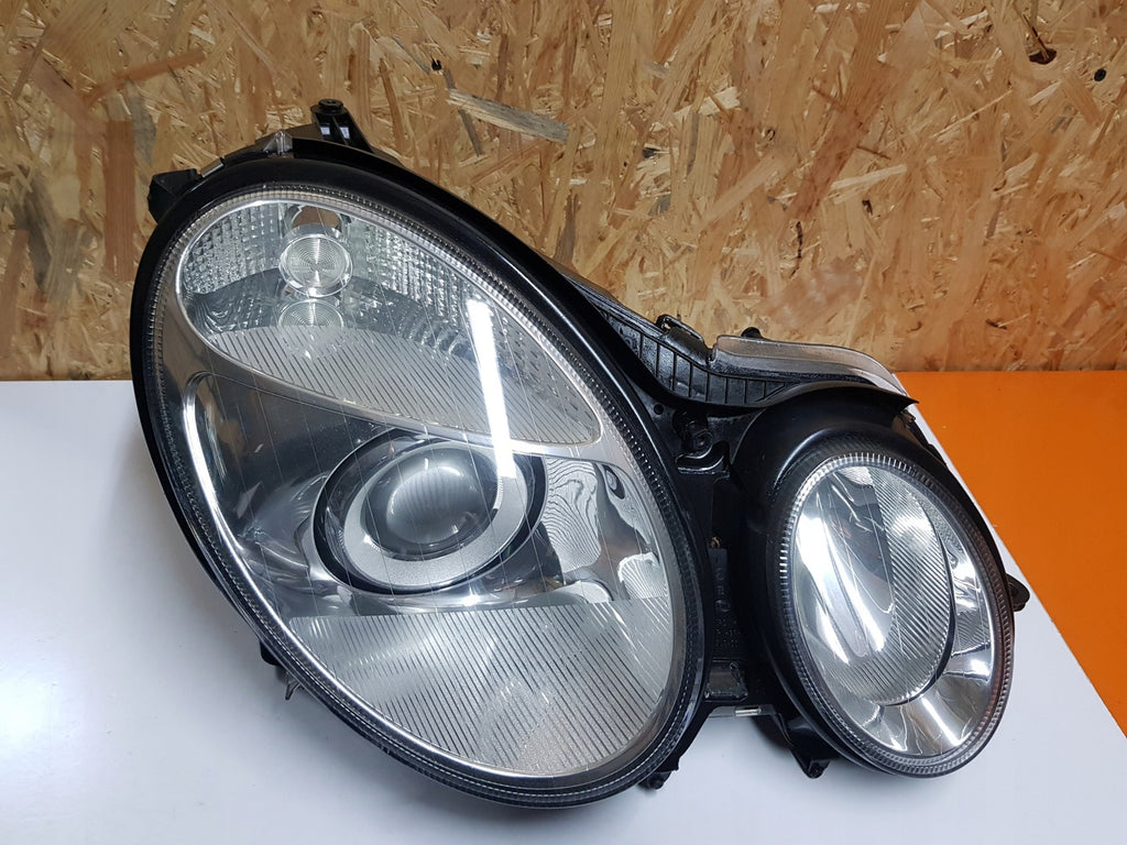 Frontscheinwerfer Mercedes-Benz W211 Xenon Rechts Scheinwerfer Headlight