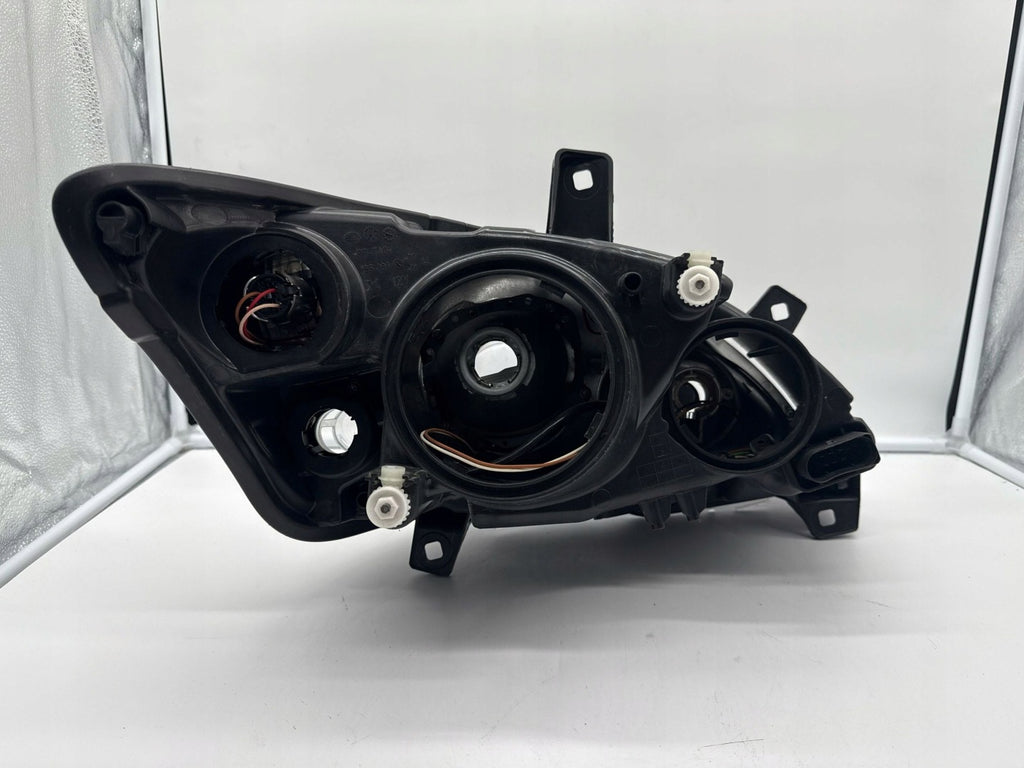 Frontscheinwerfer Mercedes-Benz Viano W639 Vito A6398202861 Links Headlight SCH8884831720zr