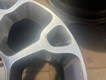 Laden Sie das Bild in den Galerie-Viewer, 1x Alufelge 17 Zoll 7.0" 5x98 735579512 Fiat 500x X 1 Rim Wheel FEL5339939123xe