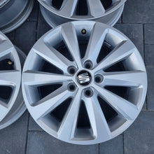 Laden Sie das Bild in den Galerie-Viewer, 4x Alufelge 15 Zoll 5.5" 5x100 40ET Silber 6F0601025G Seat I Rim Wheel FEL2725744575yy