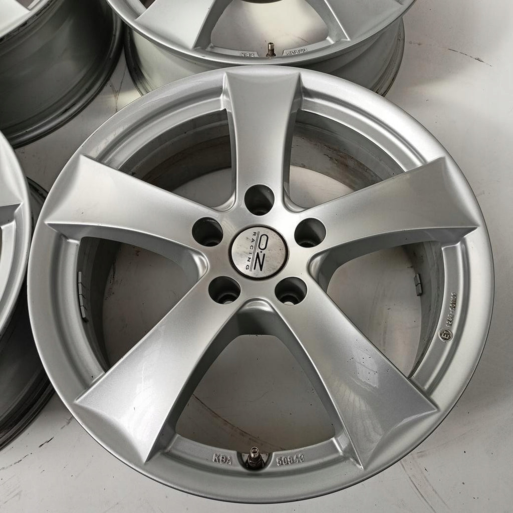 4x Alufelge 17 Zoll 6.5" 5x112 33ET Glanz Silber Audi Q3 I Kodiaq Tiguan FEL5326450622ep