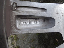 Laden Sie das Bild in den Galerie-Viewer, 1x Alufelge 15 Zoll 5.0&quot; 4x100 46ET 9KTO422443525 Mitsubishi Space Star