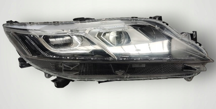 Frontscheinwerfer Mitsubishi Eclipse Cross I 8301D072 LED Rechts Headlight SCH1241525032st