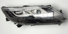 Load image into Gallery viewer, Frontscheinwerfer Mitsubishi Eclipse Cross I 8301D072 LED Rechts Headlight SCH1241525032st