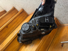 Load image into Gallery viewer, Frontscheinwerfer Opel Corsa C Signum Vectra D 93189364 Xenon Rechts Headlight SCH5633719319qx