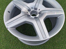 Laden Sie das Bild in den Galerie-Viewer, 1x Alufelge 19 Zoll 9.5" 5x112 46ET Glanz Silber A1644011902 Mercedes-Benz Amg FEL5294078780ej
