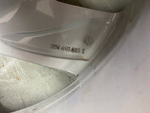 Load image into Gallery viewer, 1x Alufelge 17 Zoll 7.5" 5x112 51ET 5H0601025E VW Golf Viii Rim Wheel FEL7103056466er
