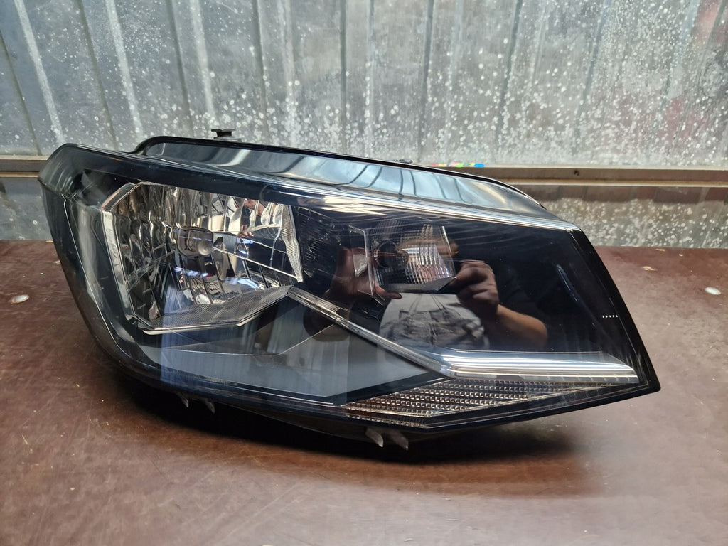 Frontscheinwerfer VW Caddy III 2K1941016A Rechts Scheinwerfer Headlight