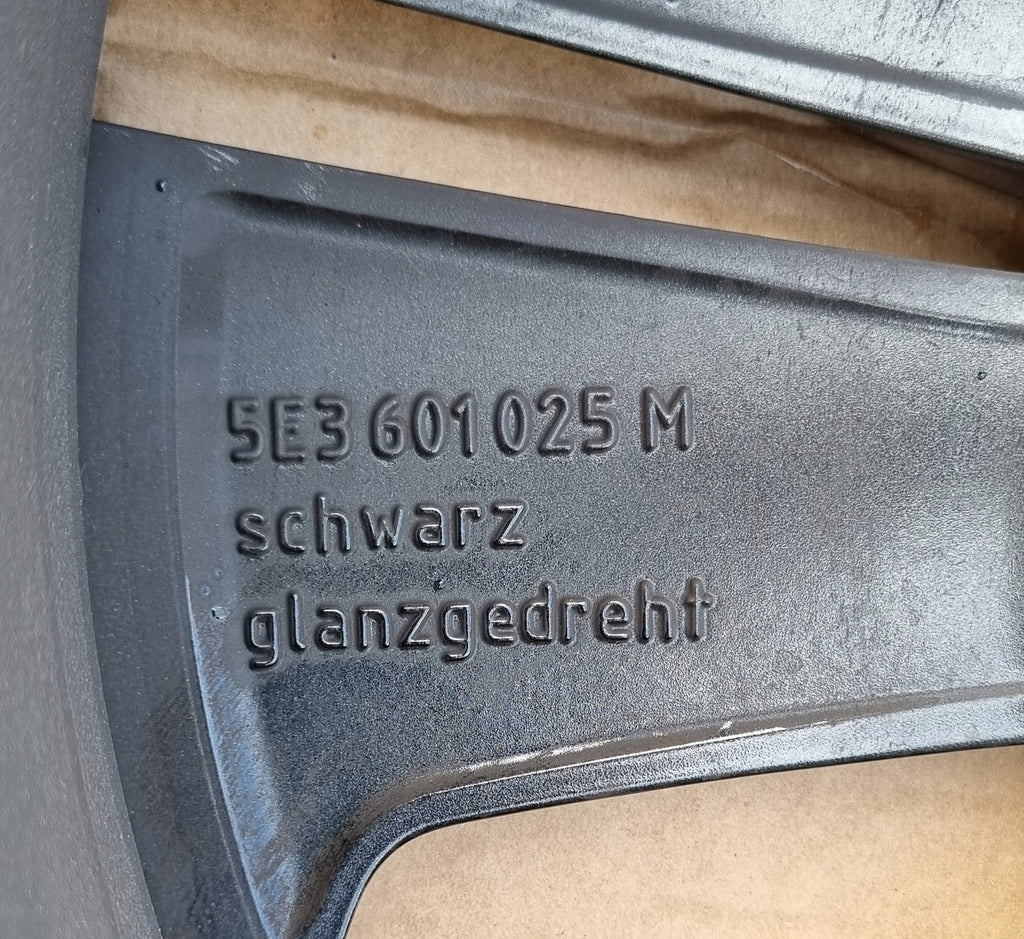 1x Alufelge 18 Zoll 7.5" 5x112 48ET Graphit 601025 Skoda Octavia 5e3 Iv