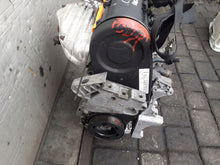 Laden Sie das Bild in den Galerie-Viewer, Motor Audi Seat VW CHG 1.6 FSI 102PS 75kW 169TKm Benzin Engine Unkomplett