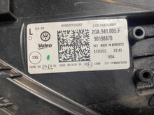 Load image into Gallery viewer, Frontscheinwerfer VW T Roc T-Roc 2GA941005F LED Ein Stück (Rechts oder Links)