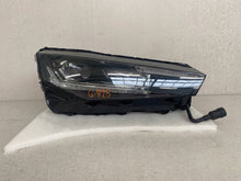 Laden Sie das Bild in den Galerie-Viewer, Frontscheinwerfer Skoda Scala 665941016A LED Rechts Scheinwerfer Headlight SCH5928347995kv