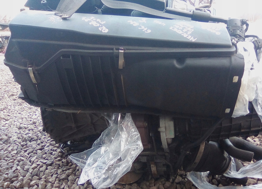 Motor Mercedes-Benz W204 646821 2.2 CDI 254TKm 2008 Diesel Engine Unkomplett