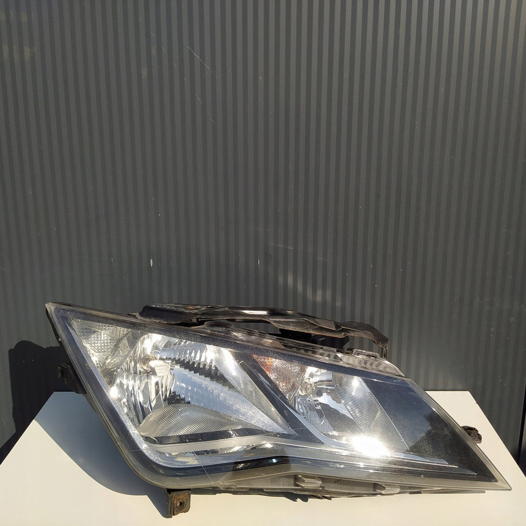 Frontscheinwerfer Seat Leon 5F1941006A Rechts Scheinwerfer Headlight