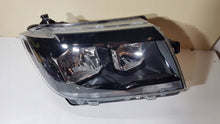Load image into Gallery viewer, Frontscheinwerfer Man Tge Crafter 7C1941006A Rechts Scheinwerfer Headlight SCH8013379994hw