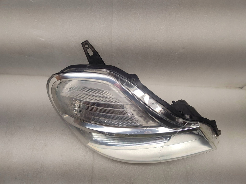 Frontscheinwerfer Renault Modus 89316460 Rechts Scheinwerfer Headlight SCH4337970471zg