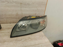 Load image into Gallery viewer, Frontscheinwerfer Volvo S40 V50 30698652 Xenon Links Scheinwerfer Headlight SCH2157791697jr