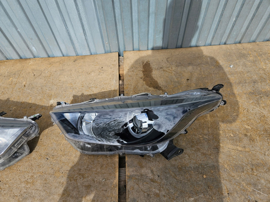 Frontscheinwerfer Toyota Yaris 0138622 Ein Satz Scheinwerfer Headlight SCH7768963958qo