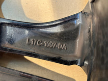 Laden Sie das Bild in den Galerie-Viewer, 1x Alufelge 17 Zoll 7.0&quot; 5x108 47,5ET L1TC-1007-DA Ford Puma Rim Wheel