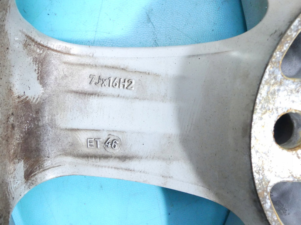 1x Alufelge 16 Zoll 7.0" 5x114.3 46ET 1338463 Toyota Rim Wheel