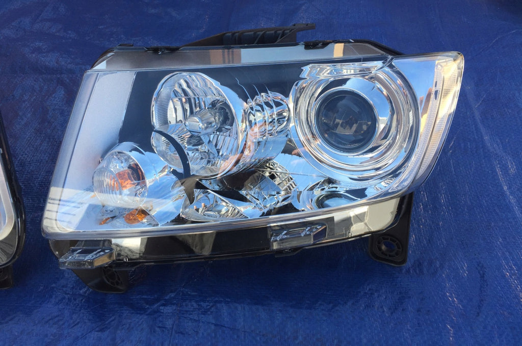 Frontscheinwerfer Jeep Grand Cherokee Wk2 Links Scheinwerfer Headlight SCH3848495694sn