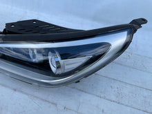 Laden Sie das Bild in den Galerie-Viewer, Frontscheinwerfer Hyundai I30 III 92101-G4100 LED Links Scheinwerfer Headlight